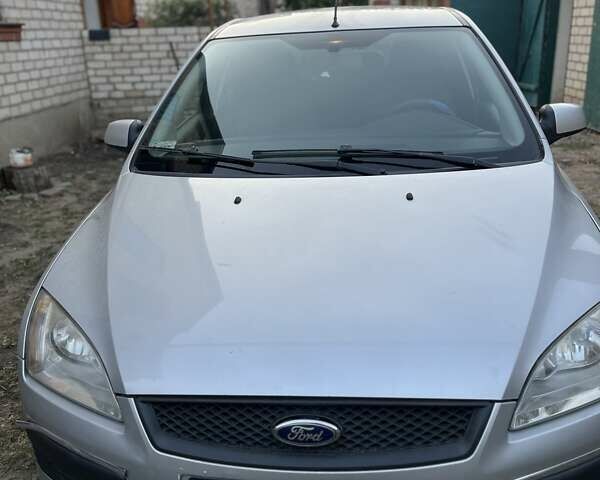 Серый Форд Фокус, объемом двигателя 1.56 л и пробегом 270 тыс. км за 5955 $, фото 1 на Automoto.ua