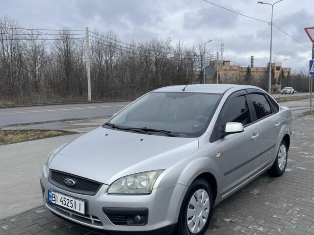 Сірий Форд Фокус, об'ємом двигуна 1.6 л та пробігом 193 тис. км за 5000 $, фото 1 на Automoto.ua