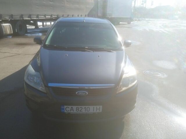 Сірий Форд Фокус, об'ємом двигуна 1.6 л та пробігом 214 тис. км за 5900 $, фото 1 на Automoto.ua