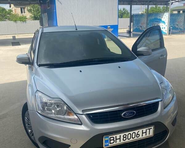 Сірий Форд Фокус, об'ємом двигуна 1.8 л та пробігом 310 тис. км за 5500 $, фото 1 на Automoto.ua