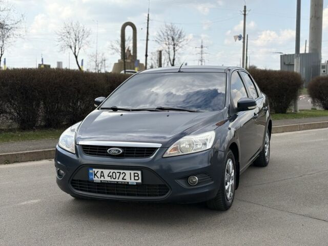 Сірий Форд Фокус, об'ємом двигуна 1.6 л та пробігом 200 тис. км за 4999 $, фото 1 на Automoto.ua