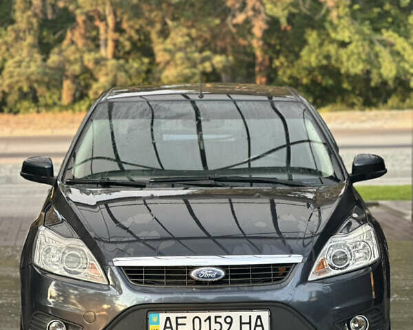 Сірий Форд Фокус, об'ємом двигуна 1.6 л та пробігом 193 тис. км за 4800 $, фото 1 на Automoto.ua