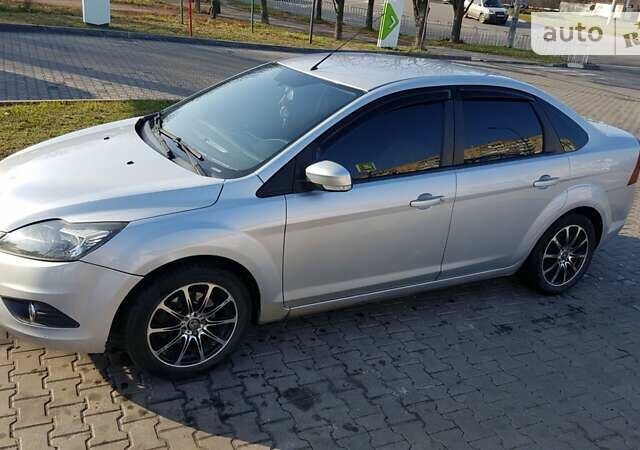 Сірий Форд Фокус, об'ємом двигуна 1.6 л та пробігом 210 тис. км за 5199 $, фото 1 на Automoto.ua