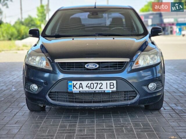 Сірий Форд Фокус, об'ємом двигуна 1.56 л та пробігом 190 тис. км за 4450 $, фото 1 на Automoto.ua