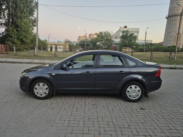 Сірий Форд Фокус, об'ємом двигуна 0 л та пробігом 203 тис. км за 4500 $, фото 1 на Automoto.ua