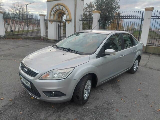 Сірий Форд Фокус, об'ємом двигуна 1.6 л та пробігом 176 тис. км за 5500 $, фото 1 на Automoto.ua