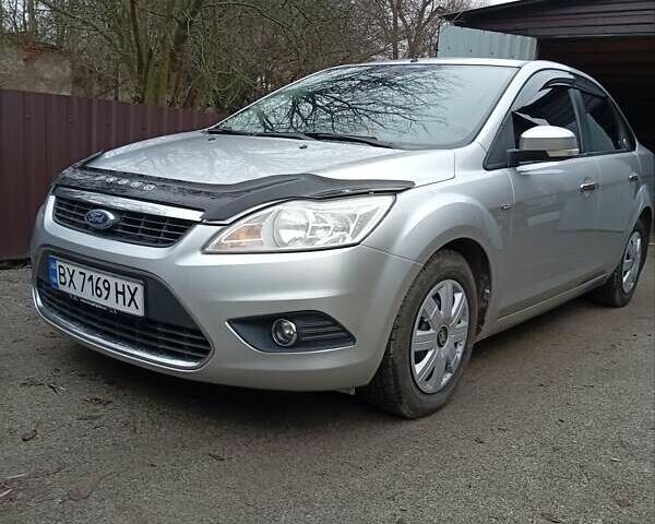 Серый Форд Фокус, объемом двигателя 1.6 л и пробегом 239 тыс. км за 5250 $, фото 1 на Automoto.ua