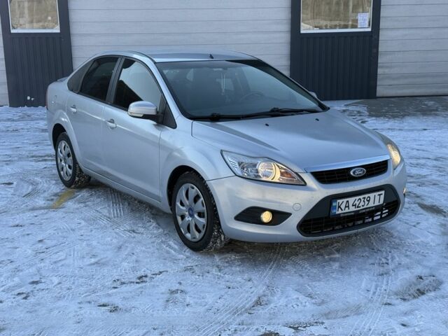 Сірий Форд Фокус, об'ємом двигуна 1.6 л та пробігом 220 тис. км за 4350 $, фото 1 на Automoto.ua