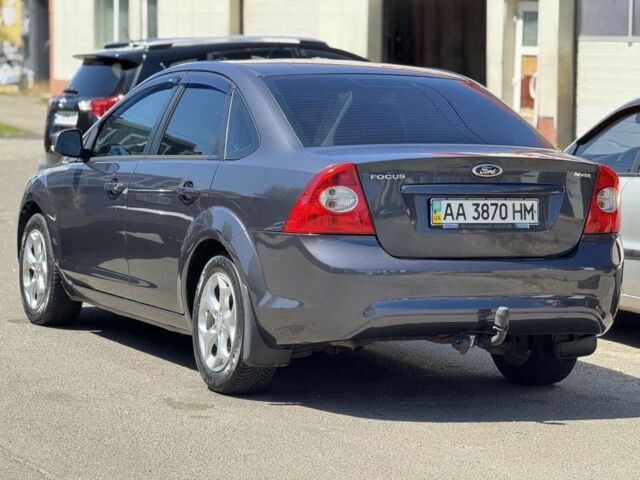 Сірий Форд Фокус, об'ємом двигуна 2 л та пробігом 164 тис. км за 6883 $, фото 1 на Automoto.ua