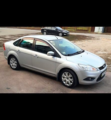 Серый Форд Фокус, объемом двигателя 1.6 л и пробегом 80 тыс. км за 8100 $, фото 1 на Automoto.ua