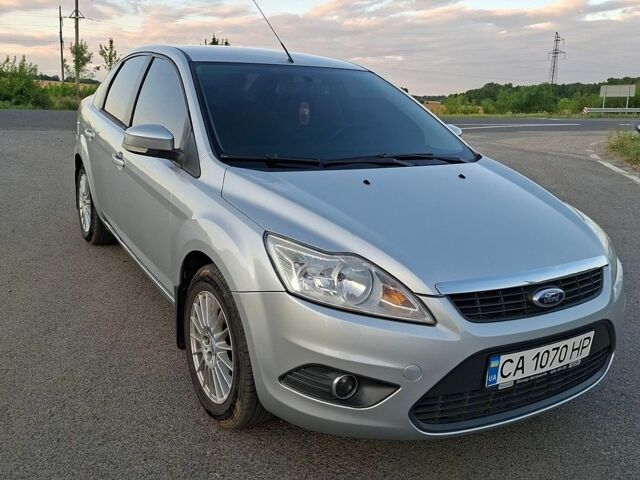 Сірий Форд Фокус, об'ємом двигуна 1.6 л та пробігом 204 тис. км за 5700 $, фото 1 на Automoto.ua