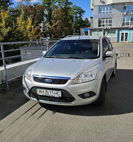 Серый Форд Фокус, объемом двигателя 1.6 л и пробегом 168 тыс. км за 6300 $, фото 1 на Automoto.ua