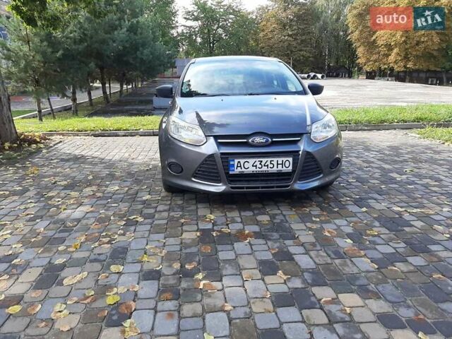 Серый Форд Фокус, объемом двигателя 2 л и пробегом 190 тыс. км за 5800 $, фото 1 на Automoto.ua