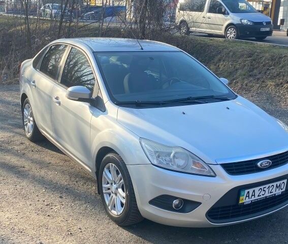 Сірий Форд Фокус, об'ємом двигуна 1.6 л та пробігом 330 тис. км за 4500 $, фото 1 на Automoto.ua