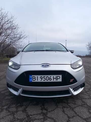 Сірий Форд Фокус, об'ємом двигуна 2 л та пробігом 252 тис. км за 7100 $, фото 1 на Automoto.ua