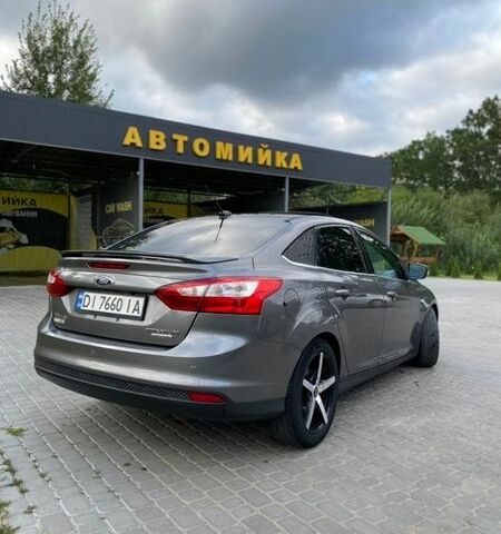 Серый Форд Фокус, объемом двигателя 2 л и пробегом 252 тыс. км за 7500 $, фото 1 на Automoto.ua