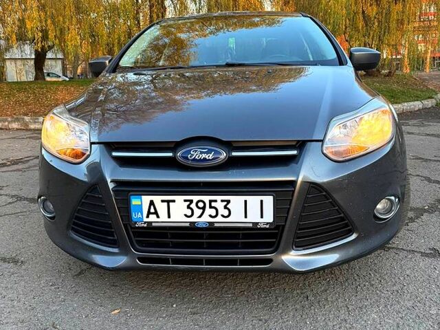 Серый Форд Фокус, объемом двигателя 2 л и пробегом 22800 тыс. км за 6500 $, фото 1 на Automoto.ua