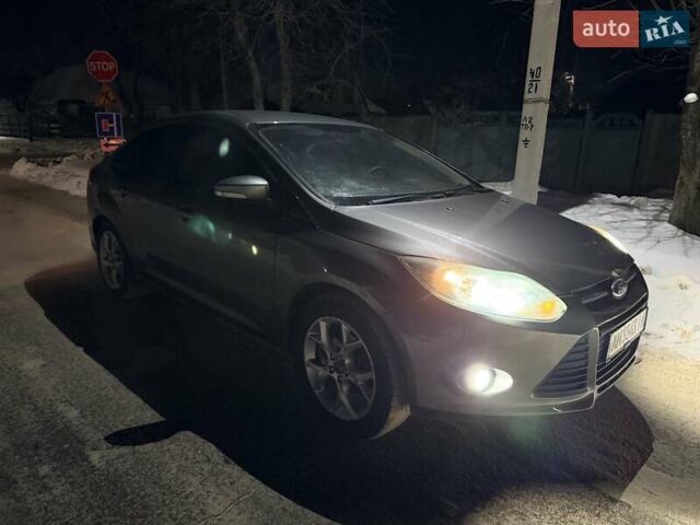 Серый Форд Фокус, объемом двигателя 2 л и пробегом 230 тыс. км за 5500 $, фото 1 на Automoto.ua