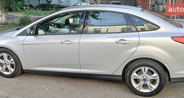 Серый Форд Фокус, объемом двигателя 2 л и пробегом 177 тыс. км за 8700 $, фото 1 на Automoto.ua