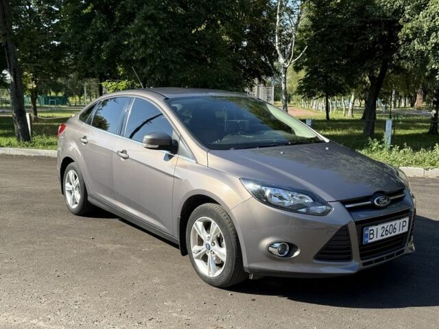 Сірий Форд Фокус, об'ємом двигуна 1 л та пробігом 77 тис. км за 8394 $, фото 1 на Automoto.ua