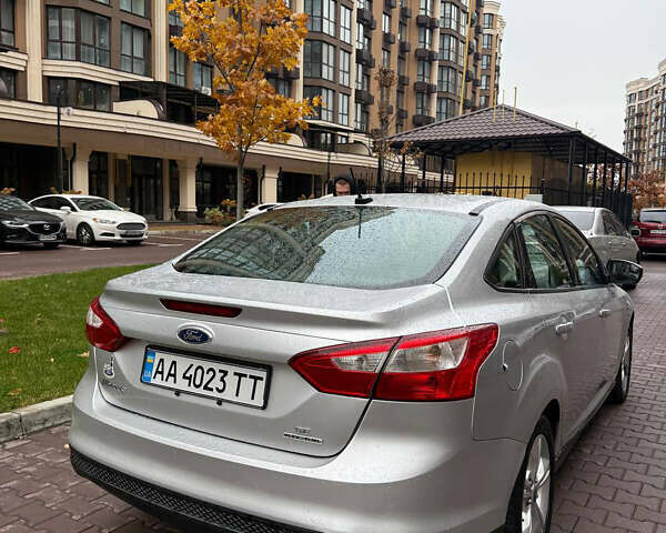 Форд Фокус 2013 в Киеве на Automoto.ua Серый Форд Фокус, объемом двигателя 2 л и пробегом 170 тыс. км за 5900 $, фото 1 на Automoto.ua