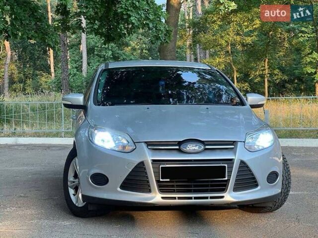 Сірий Форд Фокус, об'ємом двигуна 2.01 л та пробігом 241 тис. км за 6100 $, фото 1 на Automoto.ua