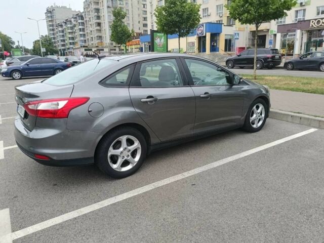 Сірий Форд Фокус, об'ємом двигуна 2 л та пробігом 177 тис. км за 7059 $, фото 1 на Automoto.ua