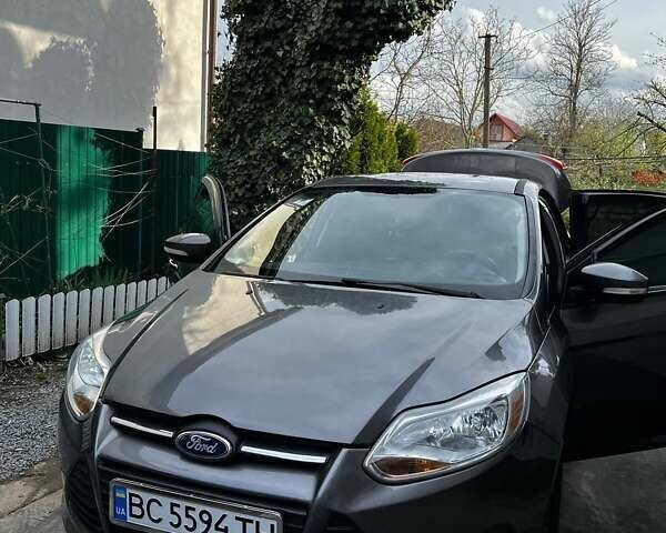 Сірий Форд Фокус, об'ємом двигуна 2 л та пробігом 251 тис. км за 6800 $, фото 1 на Automoto.ua