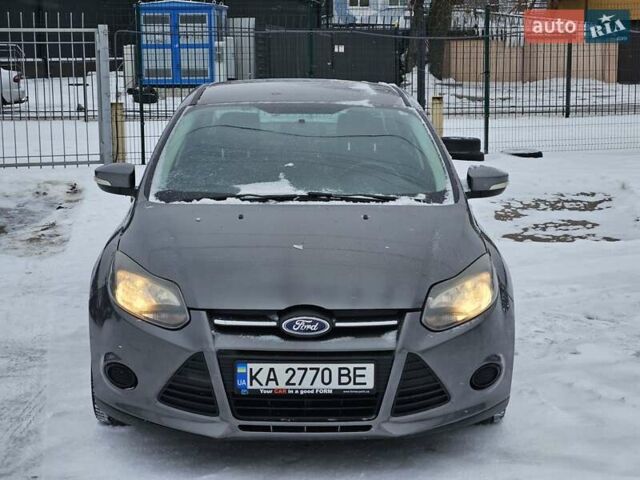 Сірий Форд Фокус, об'ємом двигуна 2 л та пробігом 180 тис. км за 6300 $, фото 1 на Automoto.ua