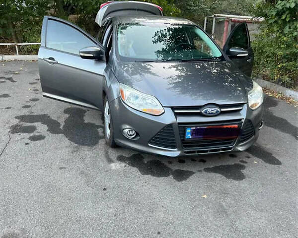 Сірий Форд Фокус, об'ємом двигуна 2 л та пробігом 190 тис. км за 7000 $, фото 1 на Automoto.ua