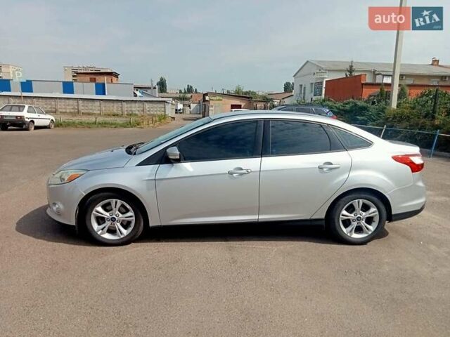 Серый Форд Фокус, объемом двигателя 2 л и пробегом 249 тыс. км за 7500 $, фото 1 на Automoto.ua