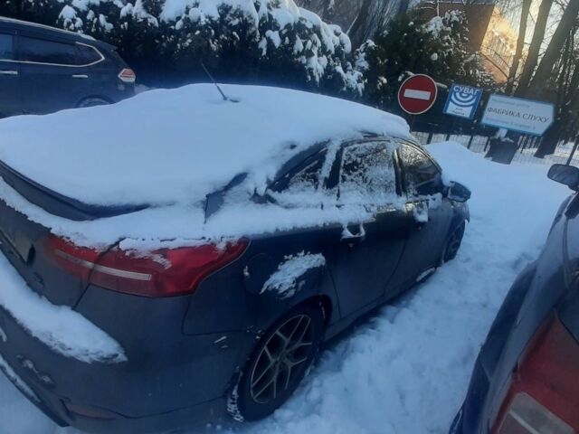 Сірий Форд Фокус, об'ємом двигуна 2 л та пробігом 178 тис. км за 5500 $, фото 1 на Automoto.ua