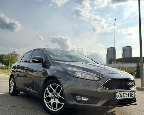 Сірий Форд Фокус, об'ємом двигуна 2 л та пробігом 210 тис. км за 8200 $, фото 1 на Automoto.ua