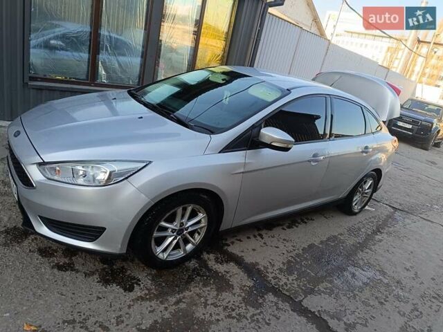 Серый Форд Фокус, объемом двигателя 2 л и пробегом 165 тыс. км за 6500 $, фото 1 на Automoto.ua