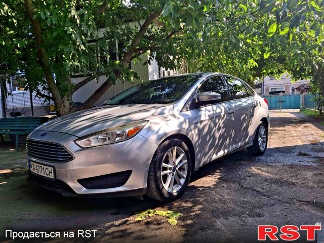 Форд Фокус 2015 в Киеве на Automoto.ua Серый Форд Фокус, объемом двигателя 2 л и пробегом 96 тыс. км за 8800 $, фото 1 на Automoto.ua