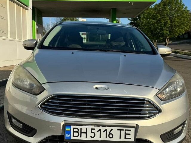 Сірий Форд Фокус, об'ємом двигуна 2 л та пробігом 291 тис. км за 6500 $, фото 1 на Automoto.ua