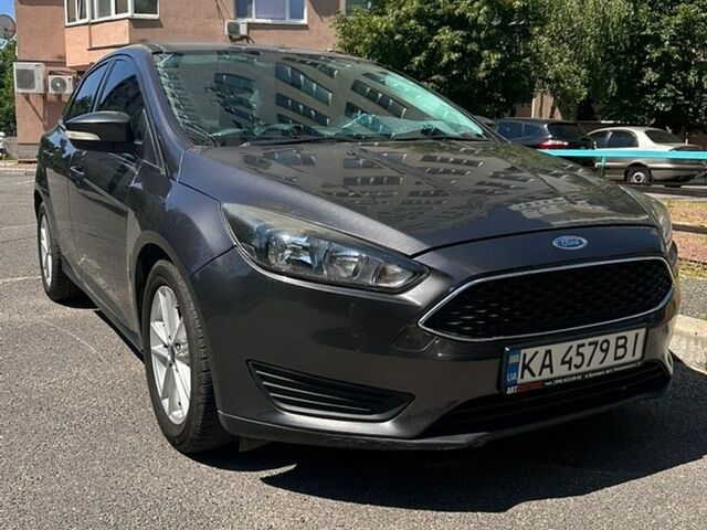 Сірий Форд Фокус, об'ємом двигуна 2 л та пробігом 140 тис. км за 8200 $, фото 1 на Automoto.ua