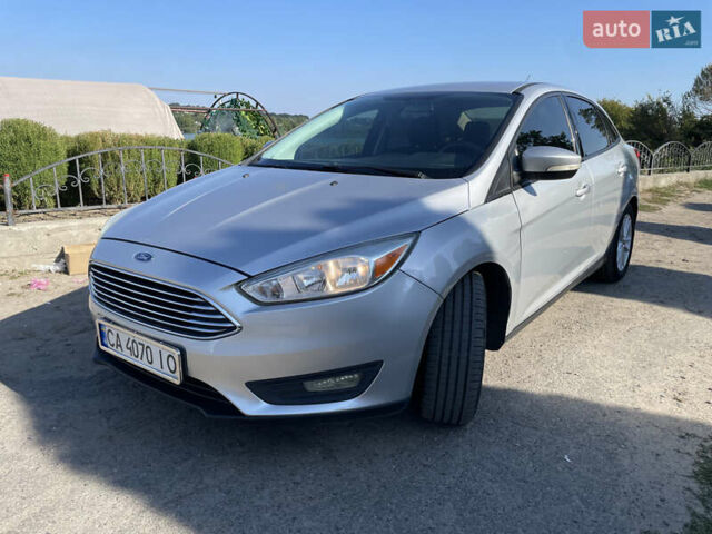 Сірий Форд Фокус, об'ємом двигуна 2 л та пробігом 228 тис. км за 8000 $, фото 1 на Automoto.ua