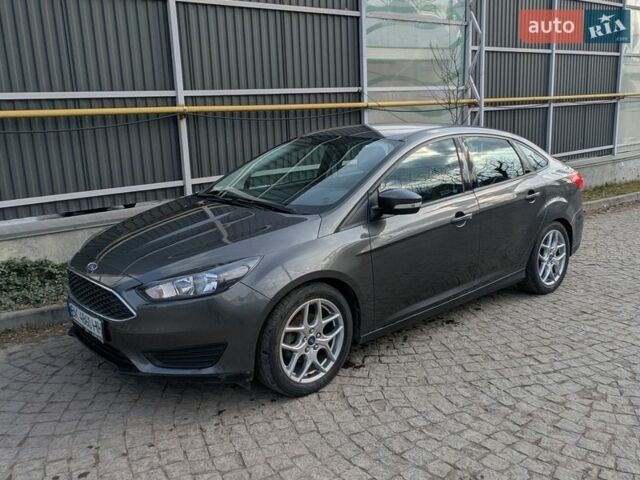 Серый Форд Фокус, объемом двигателя 2 л и пробегом 129 тыс. км за 8300 $, фото 1 на Automoto.ua