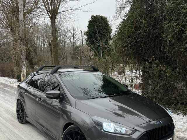 Сірий Форд Фокус, об'ємом двигуна 2 л та пробігом 149 тис. км за 8999 $, фото 1 на Automoto.ua