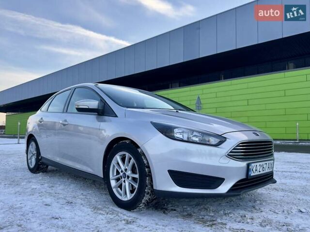 Сірий Форд Фокус, об'ємом двигуна 2 л та пробігом 196 тис. км за 8300 $, фото 1 на Automoto.ua