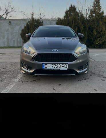 Серый Форд Фокус, объемом двигателя 2 л и пробегом 149 тыс. км за 8999 $, фото 1 на Automoto.ua