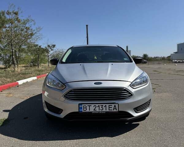 Форд Фокус 2015 в Николаеве на Automoto.ua Серый Форд Фокус, объемом двигателя 2 л и пробегом 241 тыс. км за 7200 $, фото 1 на Automoto.ua