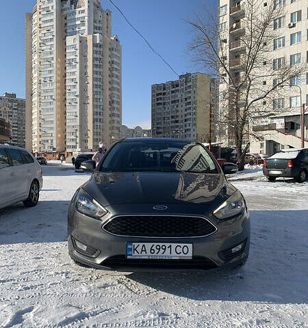 Сірий Форд Фокус, об'ємом двигуна 2 л та пробігом 122 тис. км за 8400 $, фото 1 на Automoto.ua