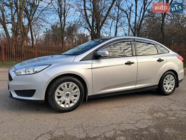 Сірий Форд Фокус, об'ємом двигуна 1.6 л та пробігом 139 тис. км за 7900 $, фото 1 на Automoto.ua