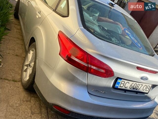 Серый Форд Фокус, объемом двигателя 2 л и пробегом 130 тыс. км за 6500 $, фото 1 на Automoto.ua