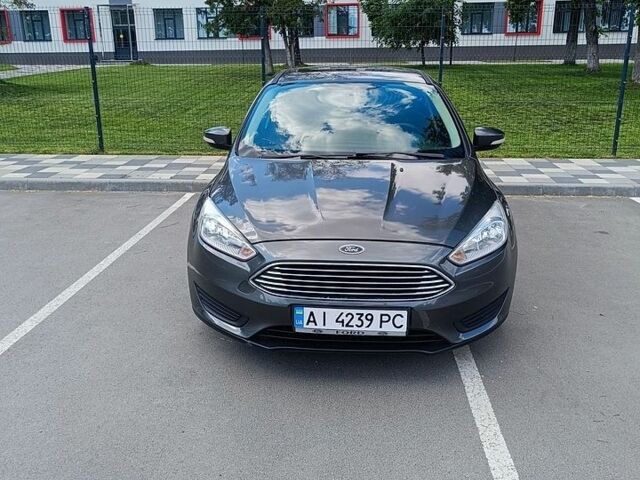 Сірий Форд Фокус, об'ємом двигуна 2 л та пробігом 176 тис. км за 6900 $, фото 1 на Automoto.ua