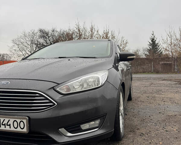 Серый Форд Фокус, объемом двигателя 2 л и пробегом 205 тыс. км за 8100 $, фото 1 на Automoto.ua