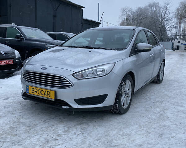 Сірий Форд Фокус, об'ємом двигуна 2 л та пробігом 185 тис. км за 8600 $, фото 1 на Automoto.ua