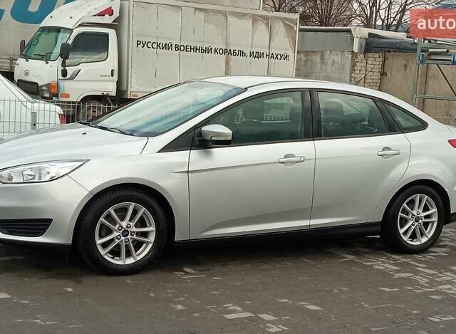 Серый Форд Фокус, объемом двигателя 2 л и пробегом 139 тыс. км за 8700 $, фото 1 на Automoto.ua
